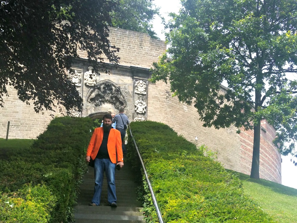 Jan descending the hill with the Burcht of Leiden