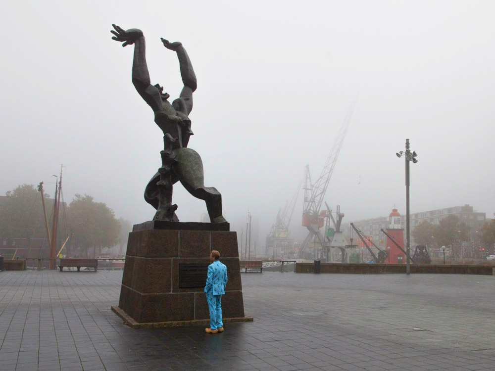 Rotterdam war memorial statue "De verwoeste stad"